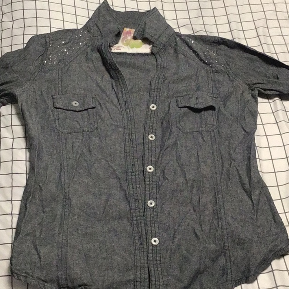 Grey women’s blouse size Samll